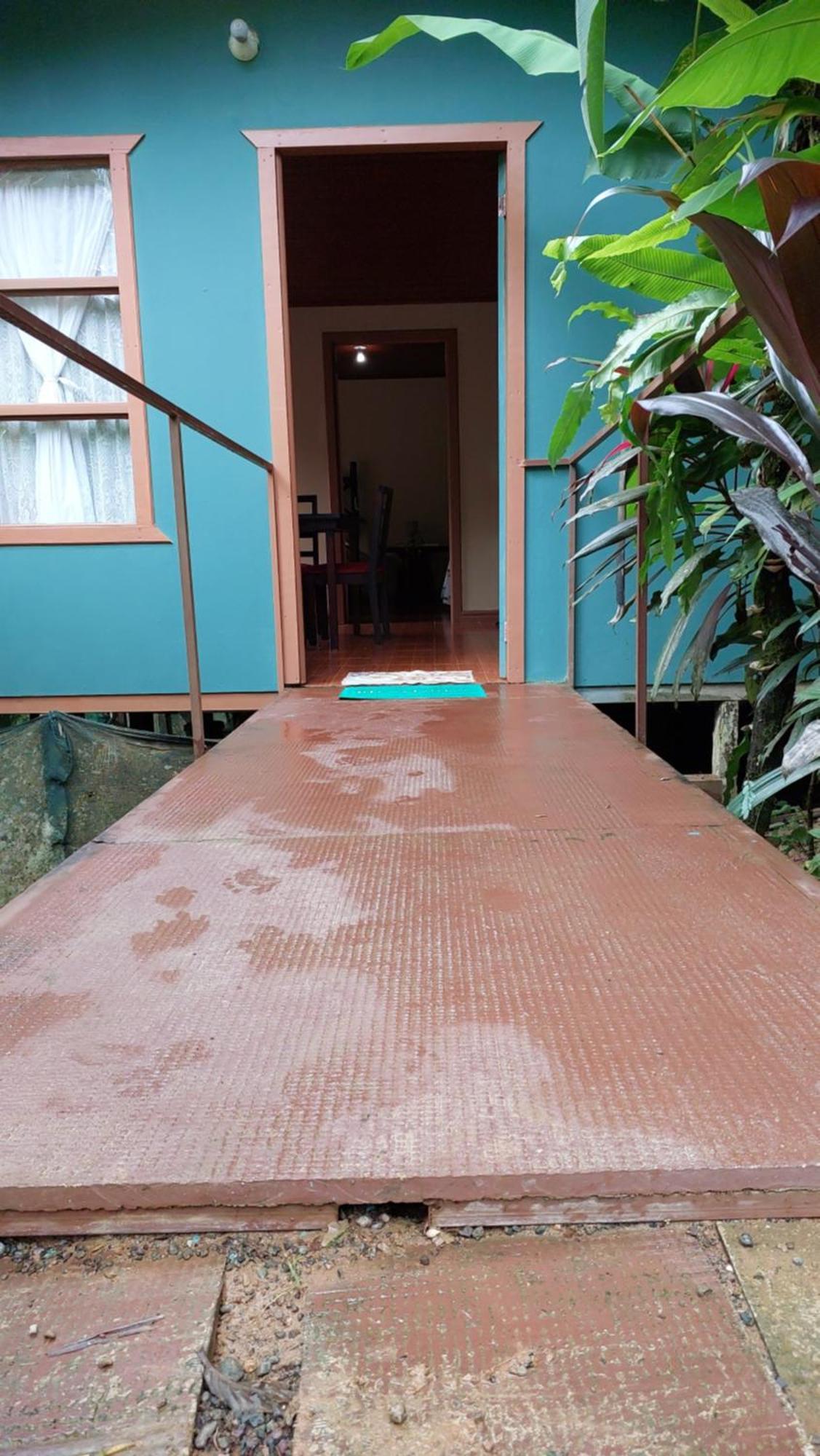 Cabanas Tico Gringo Drake Bay Exterior photo